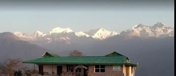 Outside view of Upper Pelling Hotel by SBST Tourist